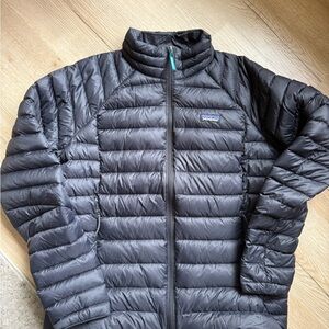 Patagonia Women's Navy Puffer Jacket